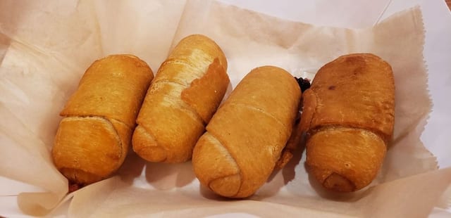 Tequeños De Queso Y Guayaba.